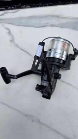 Shimano Baitrunner fishing reel