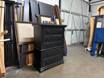 Tall boy dresser $130