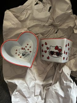 Hello Kitty Ramekins