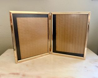 Gold Double Hinged Picture Frame