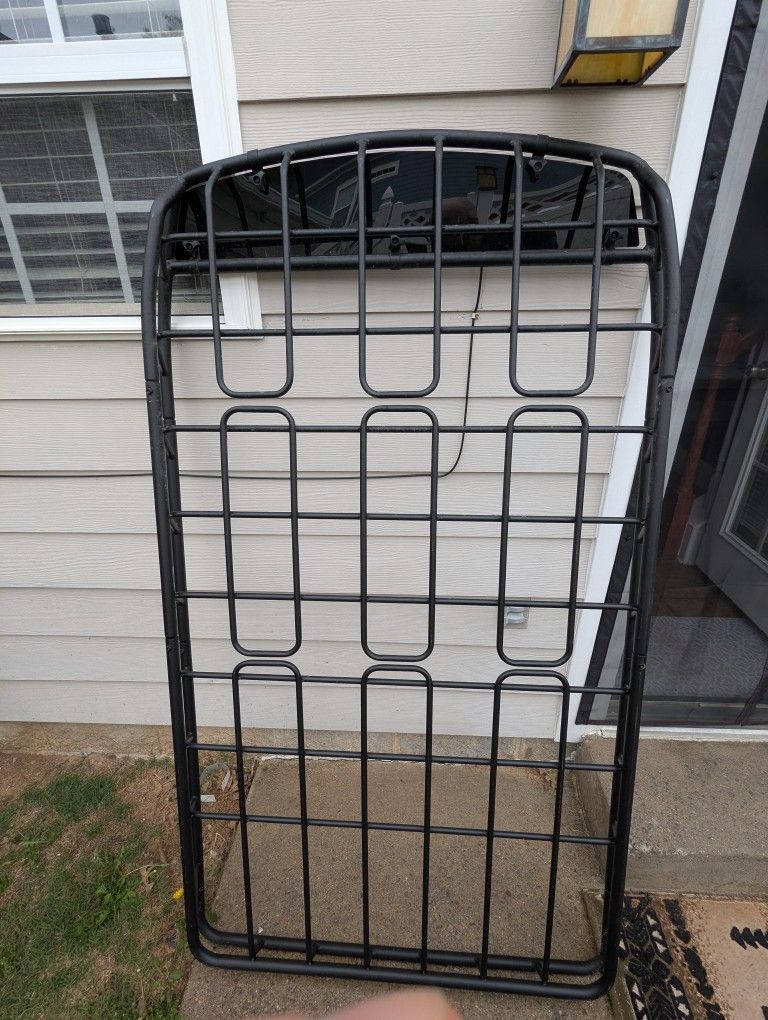 Thule 859XT Canyon XT Basket With Extender, Evo Clamp Foot Pack, Wingbar Evo 118 (47"), Basket Net, And Keys