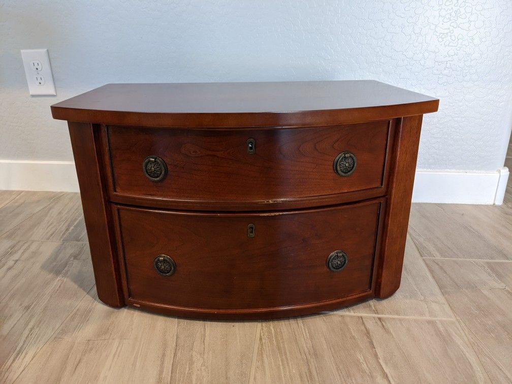 Bombay Company Small Chest