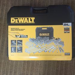 Dewalt 240 piece Mechanics took Box