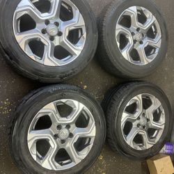 Honda CR-V Rims With Tires 