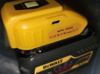 Dewalt usb charger