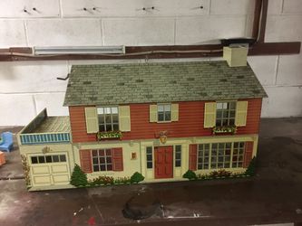 Marx tin doll house and furniture
