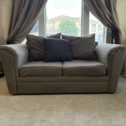 Brown Loveseat Great Condition 