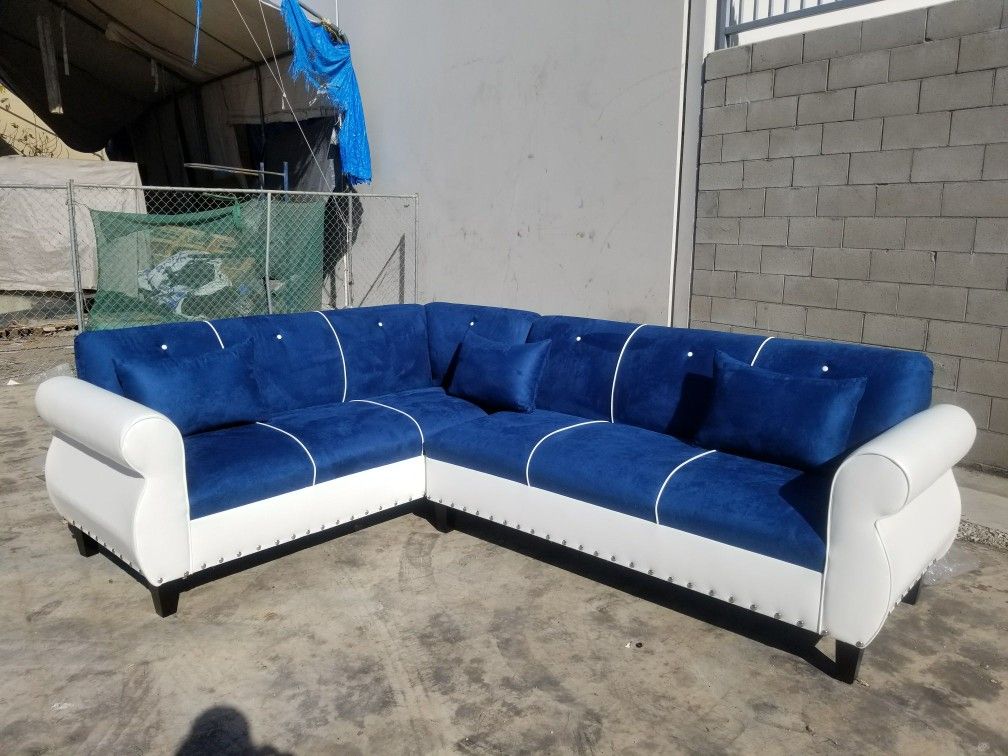 NEW 7X9FT VELVET NAVY BLUE FABRIC SECTIONAL COUCHES for Sale in La Mesa