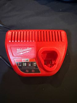 Milwaukee M12 Battery Charger