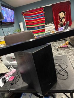 Samsung Soundbar with Wireless Subwoofer