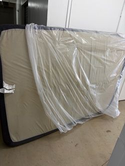 Queen mattress $150