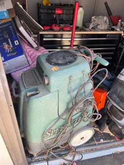 Carpet extractor