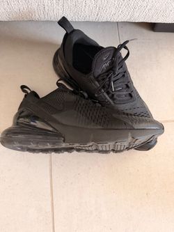 Nike Air Max 270 Triple Black Sneakers