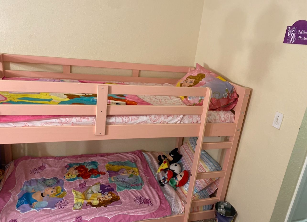 Adorable Girls Bunk Bed