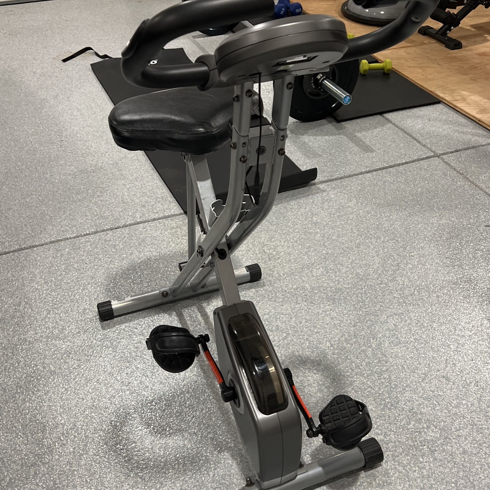 Exerpeutic Exercise Bike