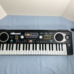 Billboard Kids Battery Powered Keyboard Piano