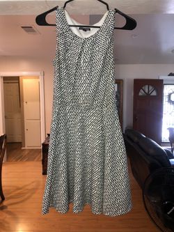 Express black and white dress