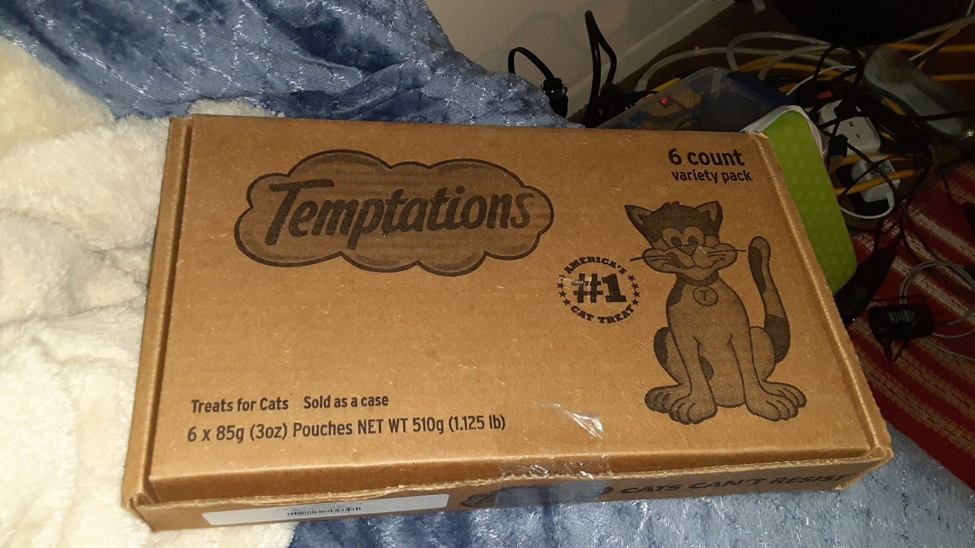 Temptations cat treats 6 count boxes six boxes for sale