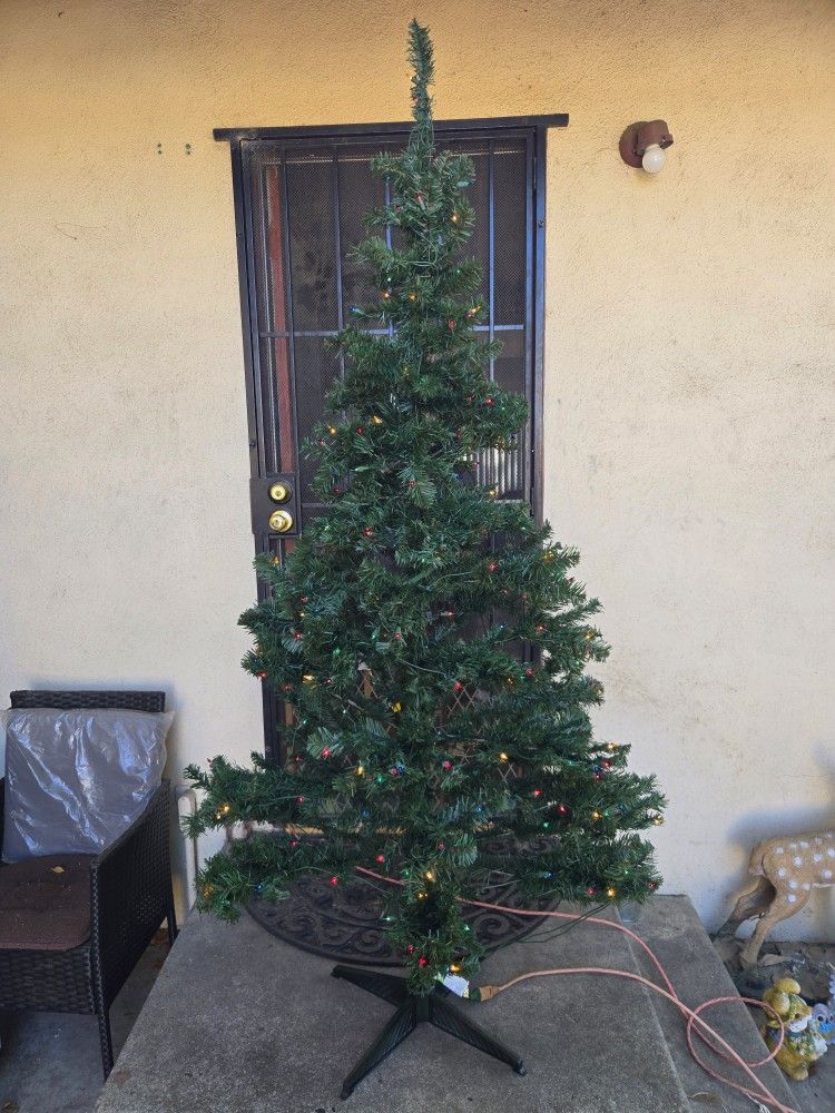 6.5 Foot Pre-lit Christmas Tree