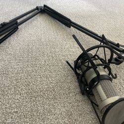 Heil Articulated Arm For Mic Booms With Microphone