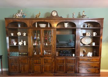 Pine wall unit