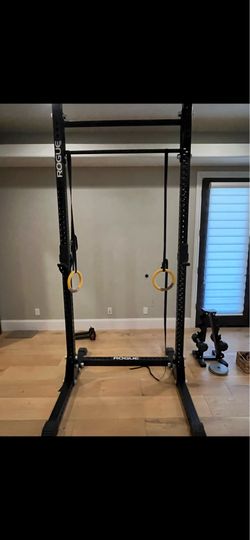 Rogue monster squat stand 108” tall double pullup bar j hooks included