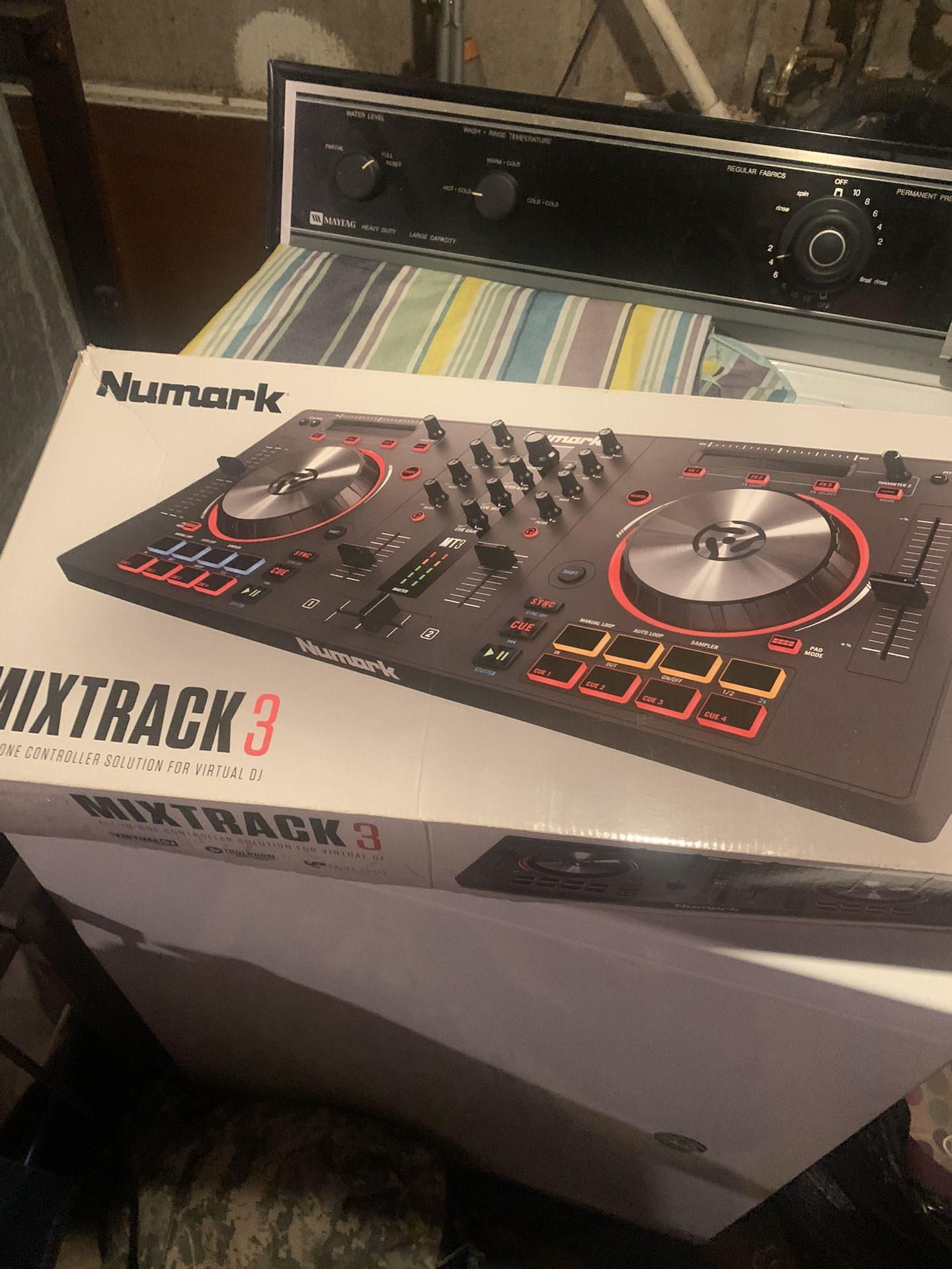 Mixtrack 3 Virtual Dj