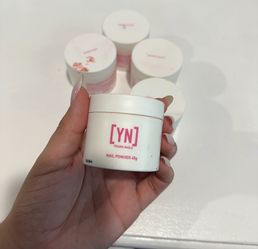 Young nails acrylic powders