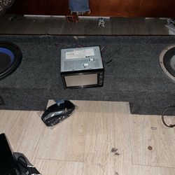 Pioneer double din/2-12  inch subwoofer