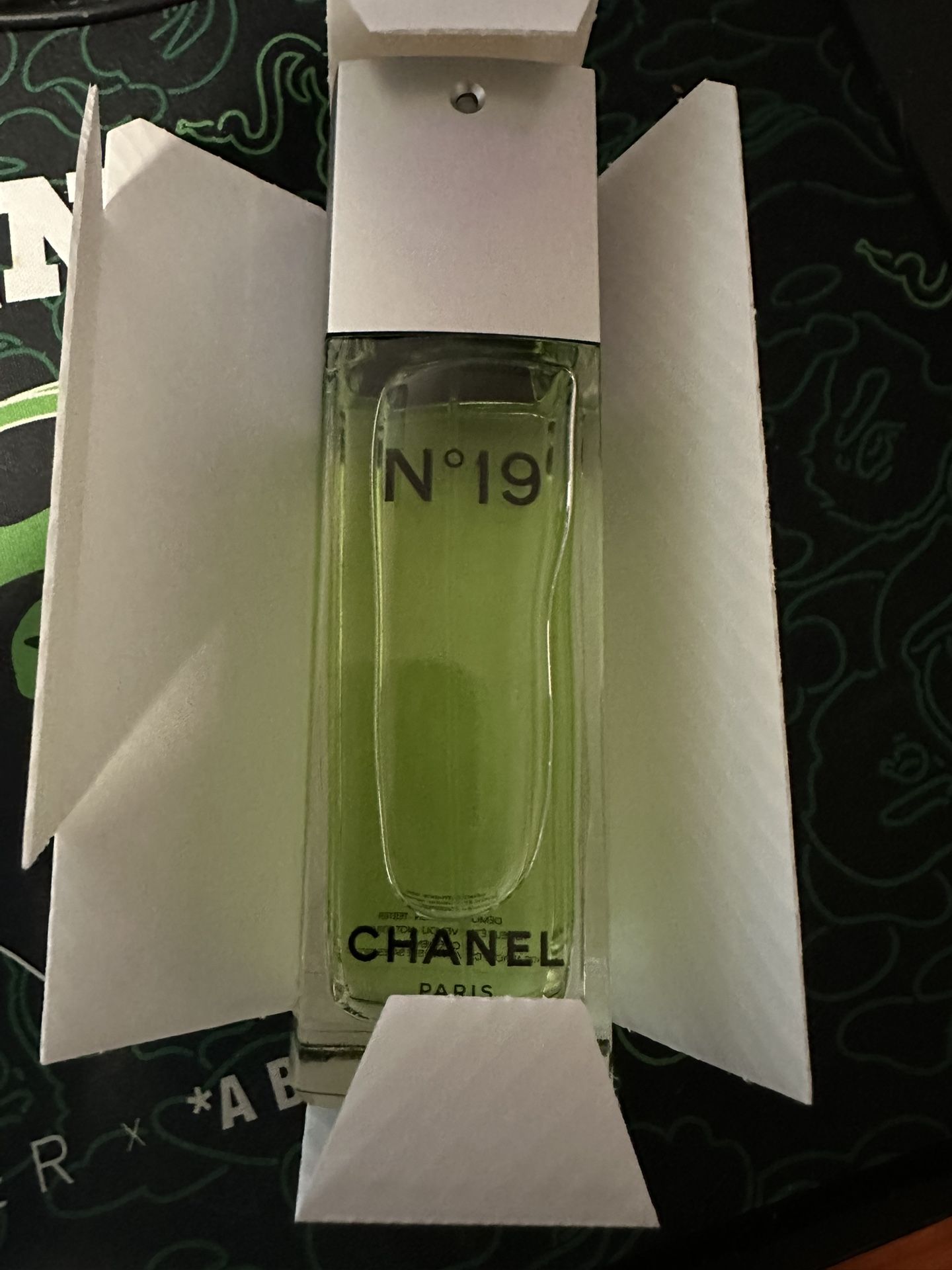 N19 Chanel Eau De Toilette Spray