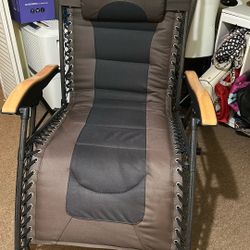 Gravity Oversized Chair 