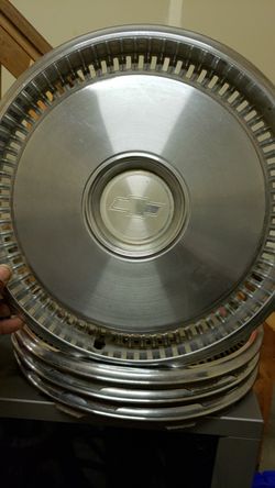 Chevy Hub Caps 14" in