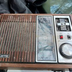 Vintage Juliette FR-1266 Solid State FM-AFC/AM Wood Table Radio By Topp