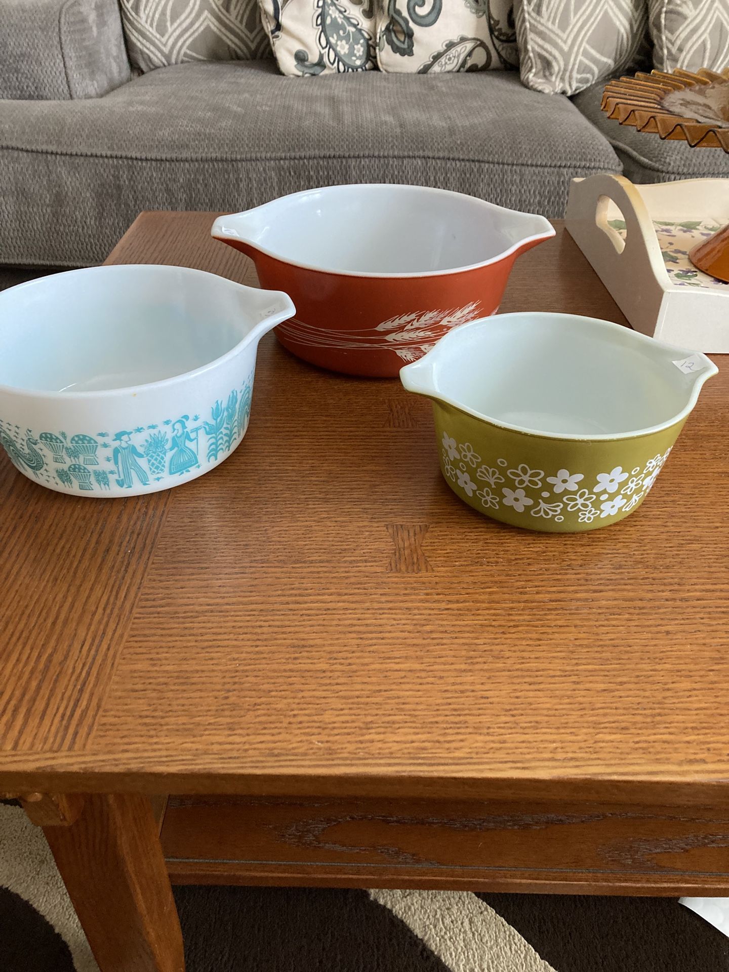 3 Mixing Bowls/Pyrex
