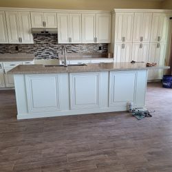 Wood Kitchen Cabinets Very Good Quality