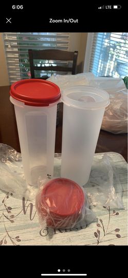 Tupperware set