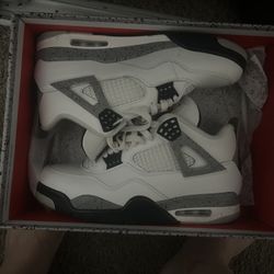 Jordan 4s