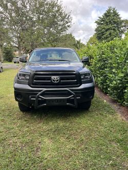 Toyota Tundra 8 ‘ Bed
