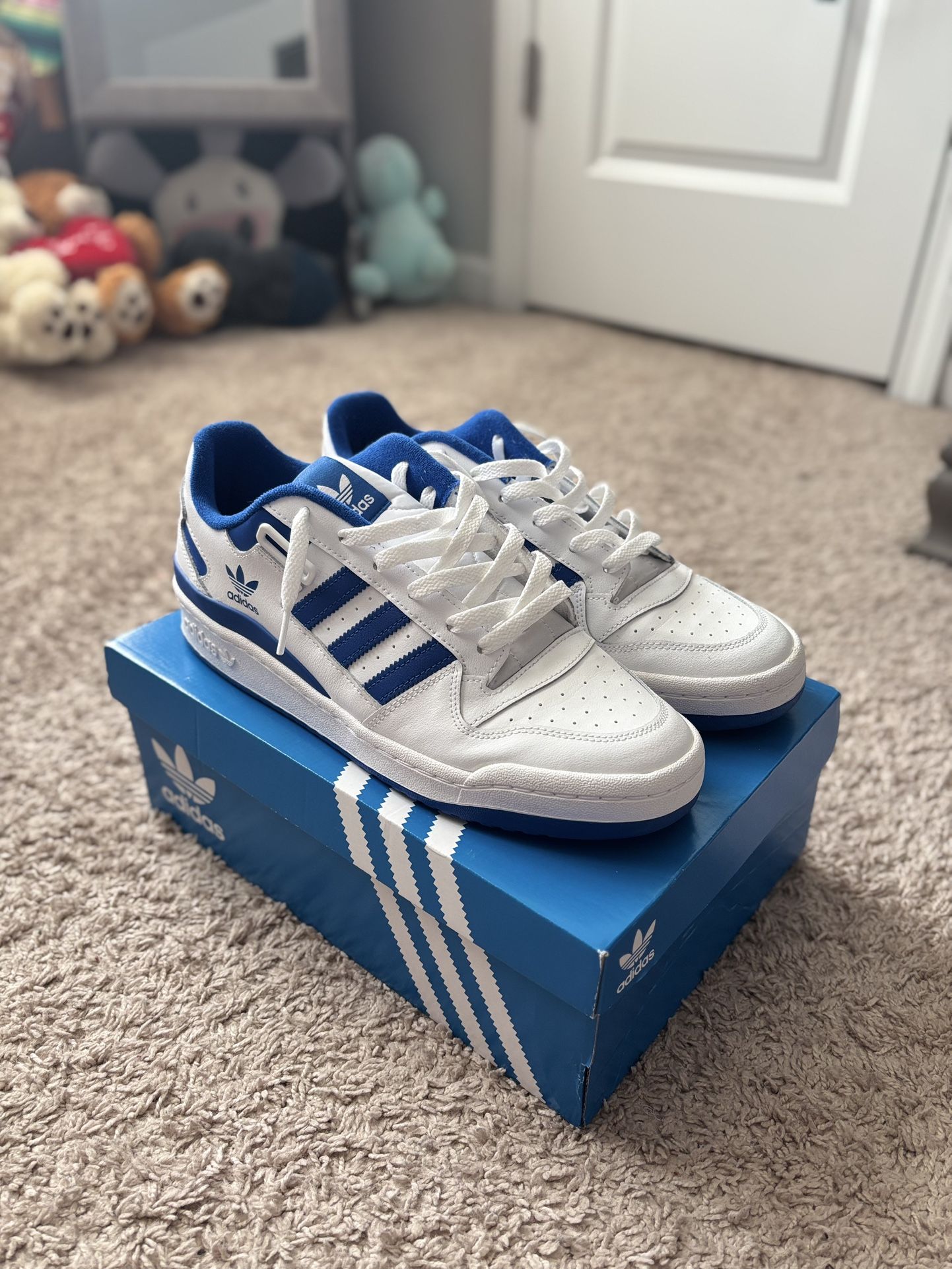 Adidas Forum Low ‘White Royal Blue’