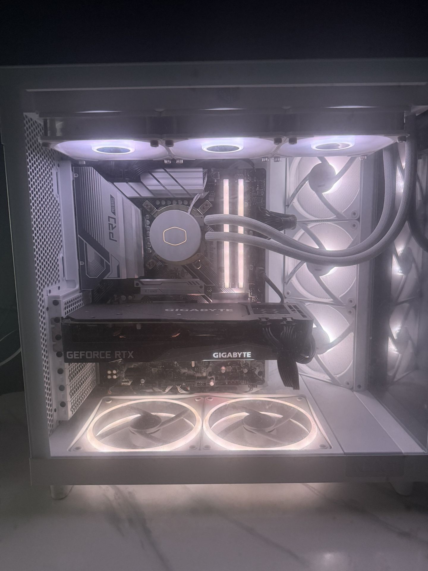 Gaming PC- Intel Core i7 12700k | Nvidia GeForce RTX 3070 | 32GB Ram | 2TB SSD