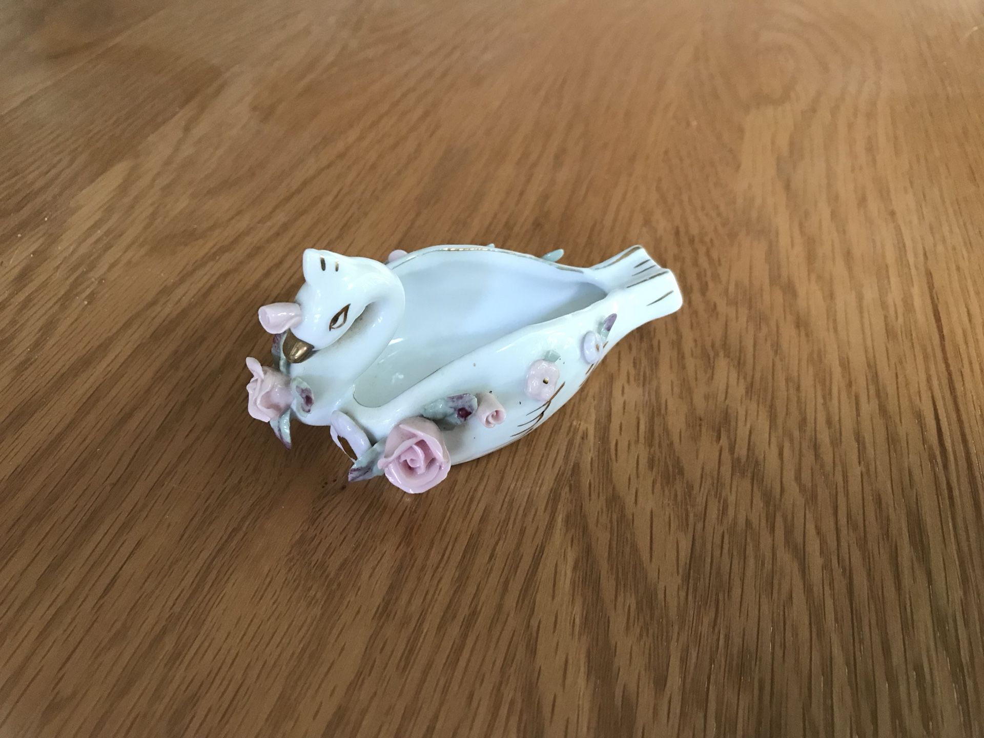 Vintage porcelain swan