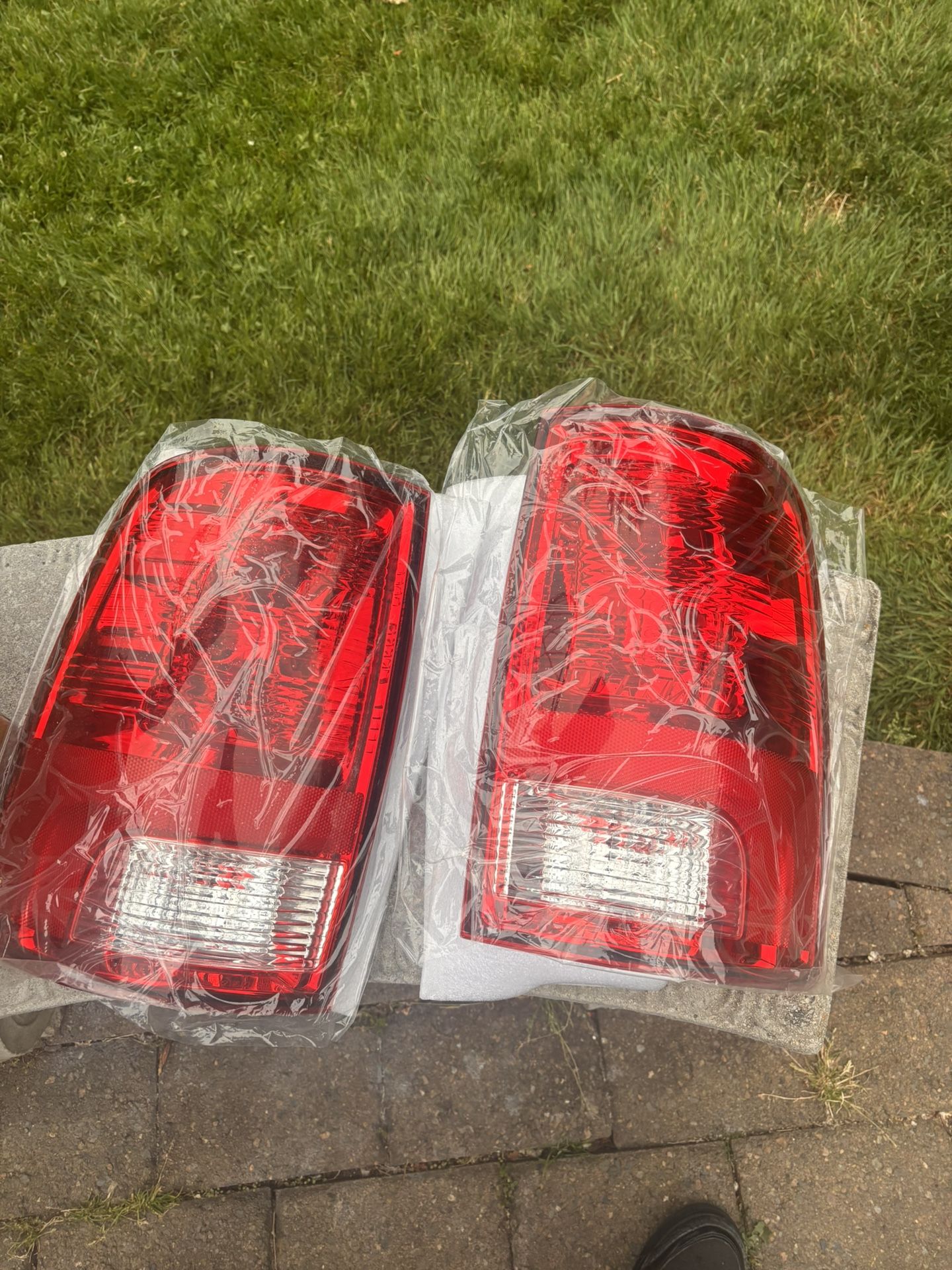 Ram 1500 Tail Lights