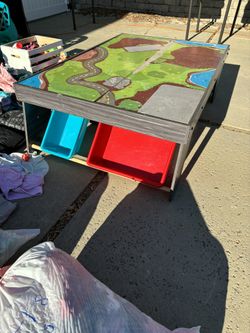 Kids Play Table