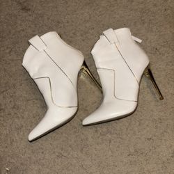 Women Boots Size 6 New 