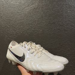 Nike Tiempo Legend 10 Elite Luxe FG “Montebelluna Leather White Snakeskin”