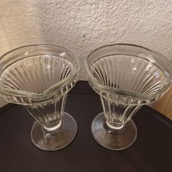 Vintage Sundae Glass, Soda Fountain Glass, Ice Cream Glass -Set of 2

