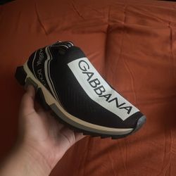 Dolce & GABBANA: Size 7 Women 