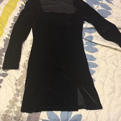 Black Velvet Long Sleeve Mini Dress