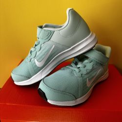 Nike Girls Nikes Shoes