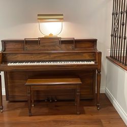Story & Clark Piano